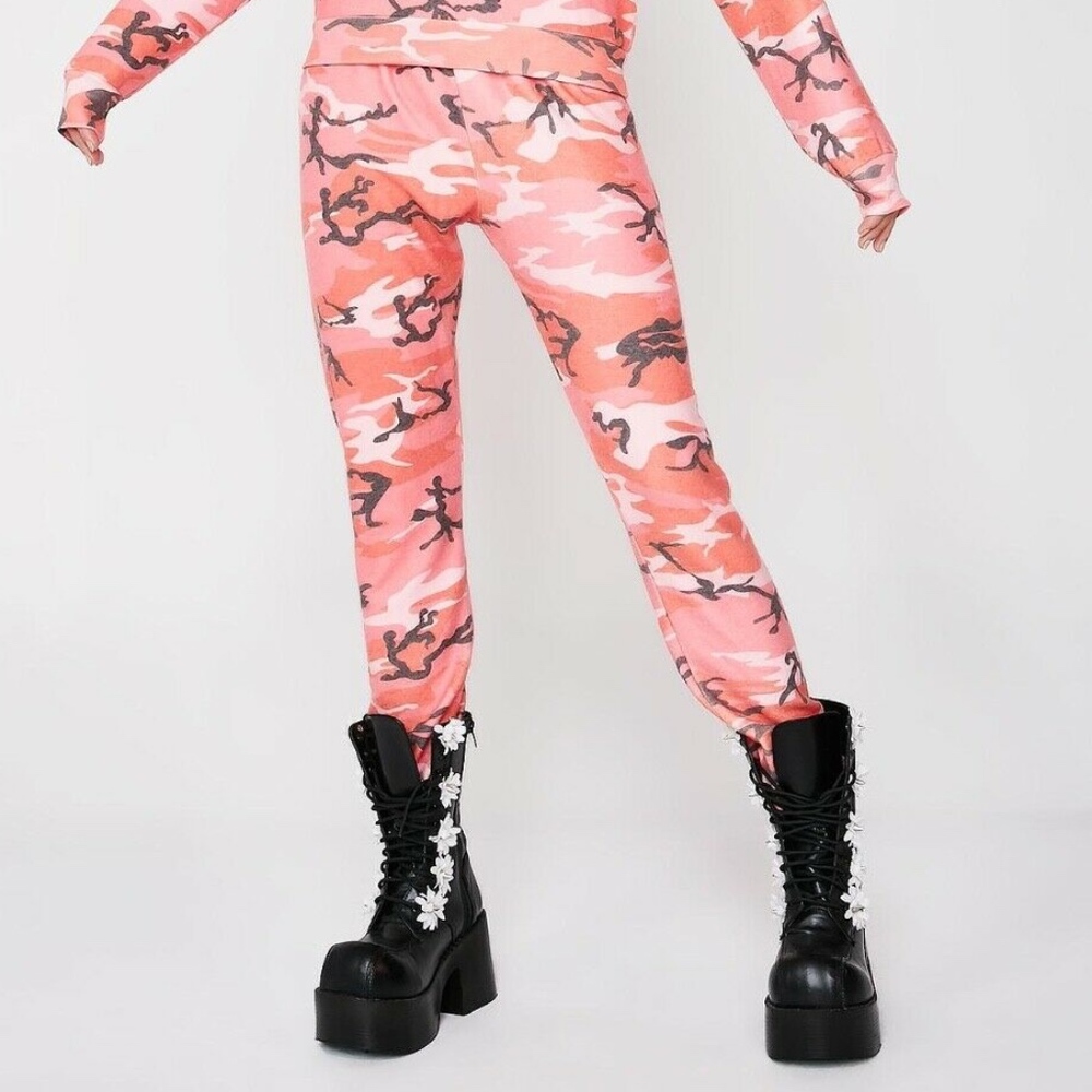 NWT Wildfox Couture Fire Camo Knox Sweatpants